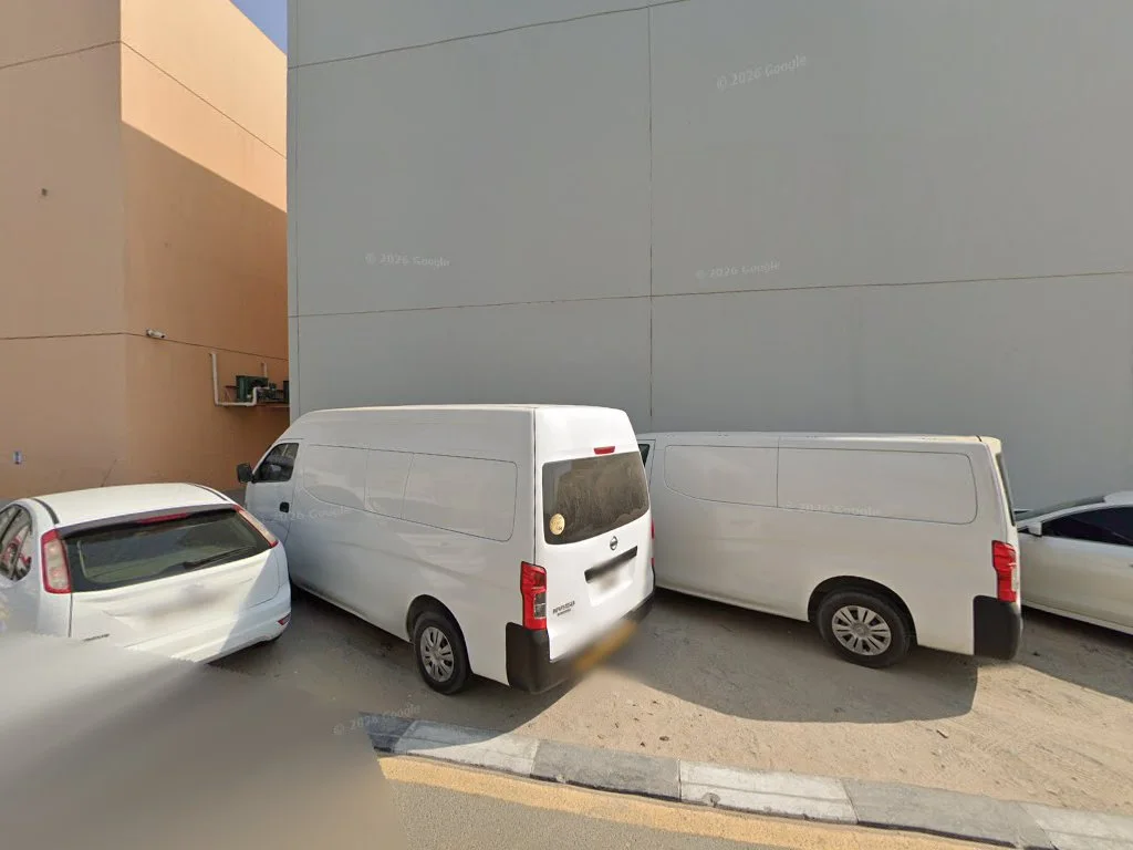 Home relocation + short-term storage image