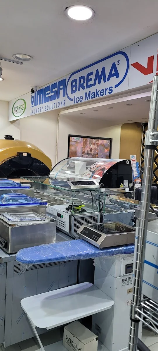 Commercial Dishwasher image