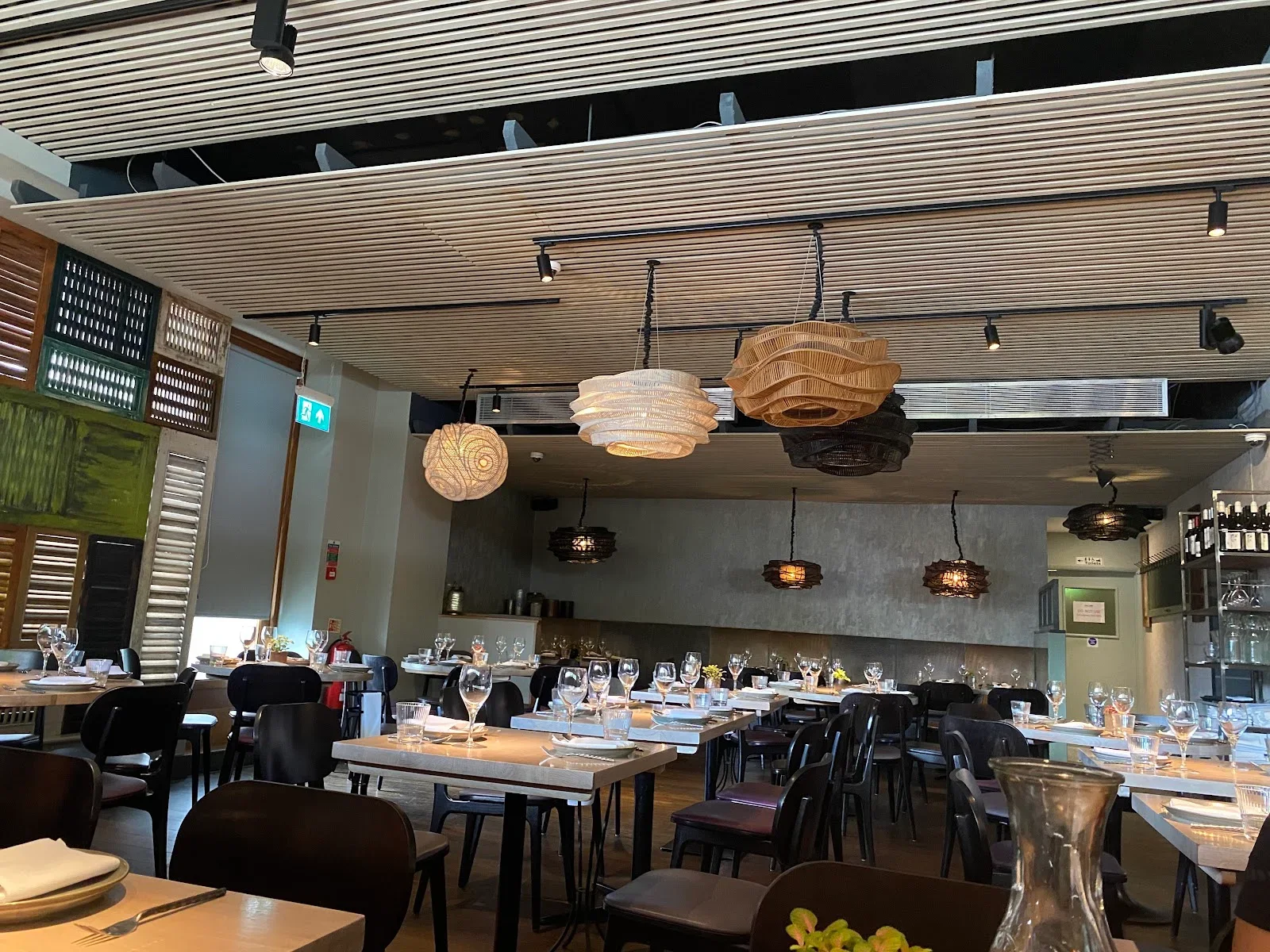 Dine-in service image