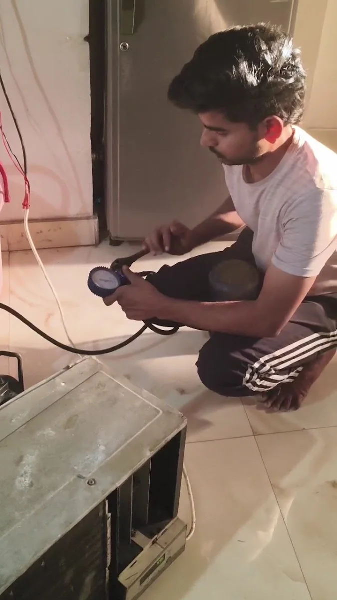 Air Conditioner Servicing image