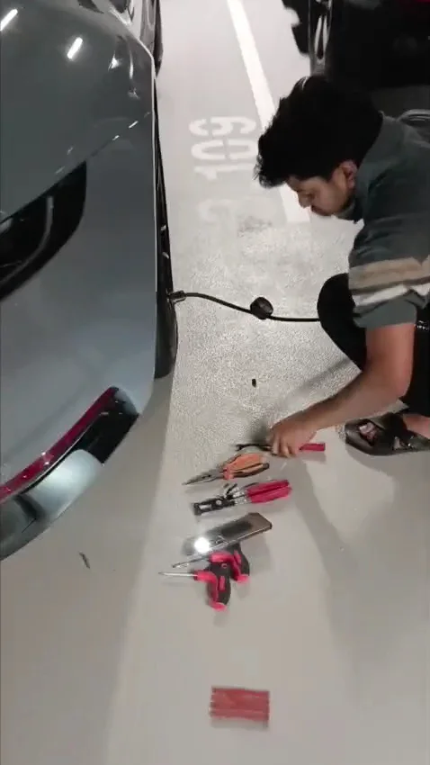 Emergency Roadside Repair image